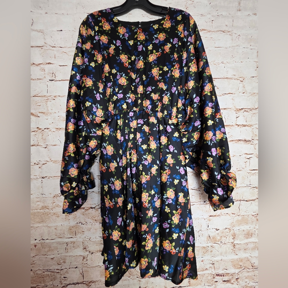 Zara Women’s Black Floral Long Sleeve elastic waist Mini Dress Size XL